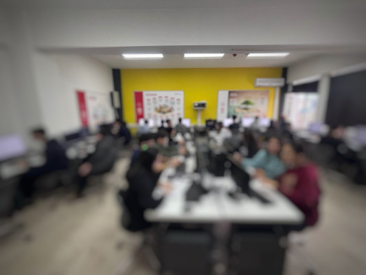 Python ile Güvenli Parola Kontrolü